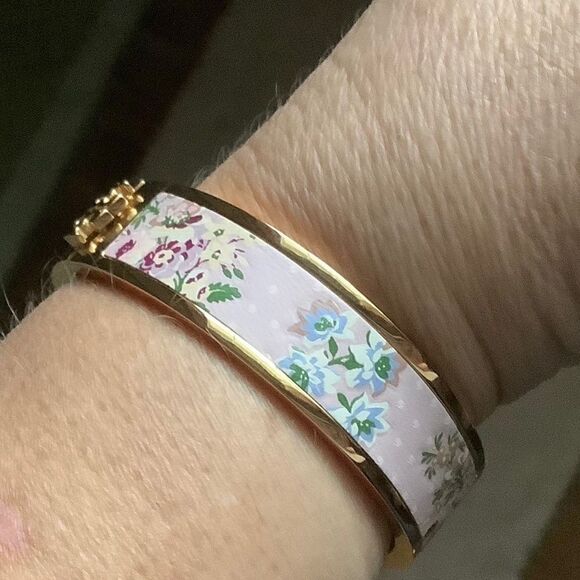NWT TORY BURCH MILLER LEATHER FLORAL HINGE BRACELET NEW - Picture 12 of 14